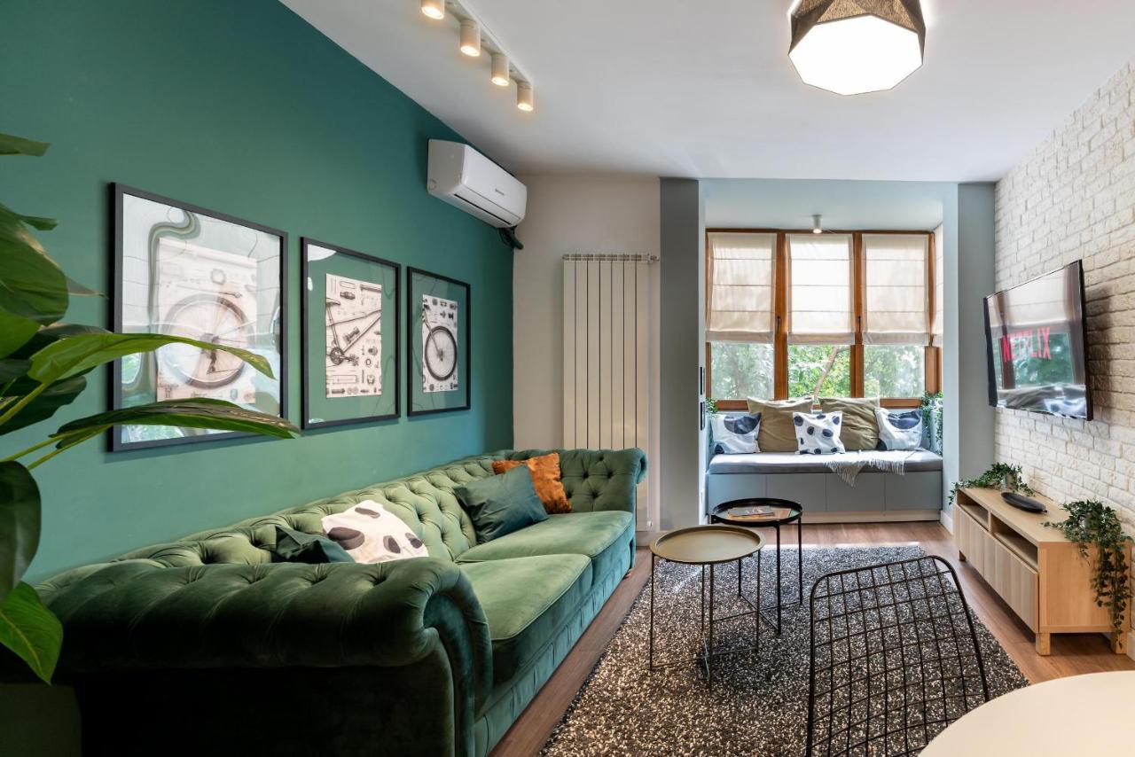 Downtown Retreat: Spacious 2-Br By Unirii Square Bukareszt Zewnętrze zdjęcie