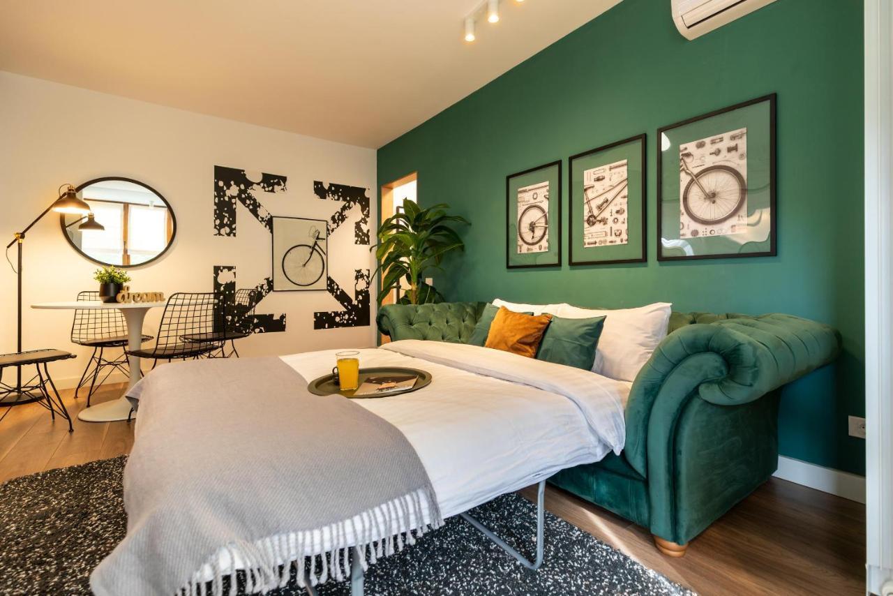 Downtown Retreat: Spacious 2-Br By Unirii Square Bukareszt Zewnętrze zdjęcie