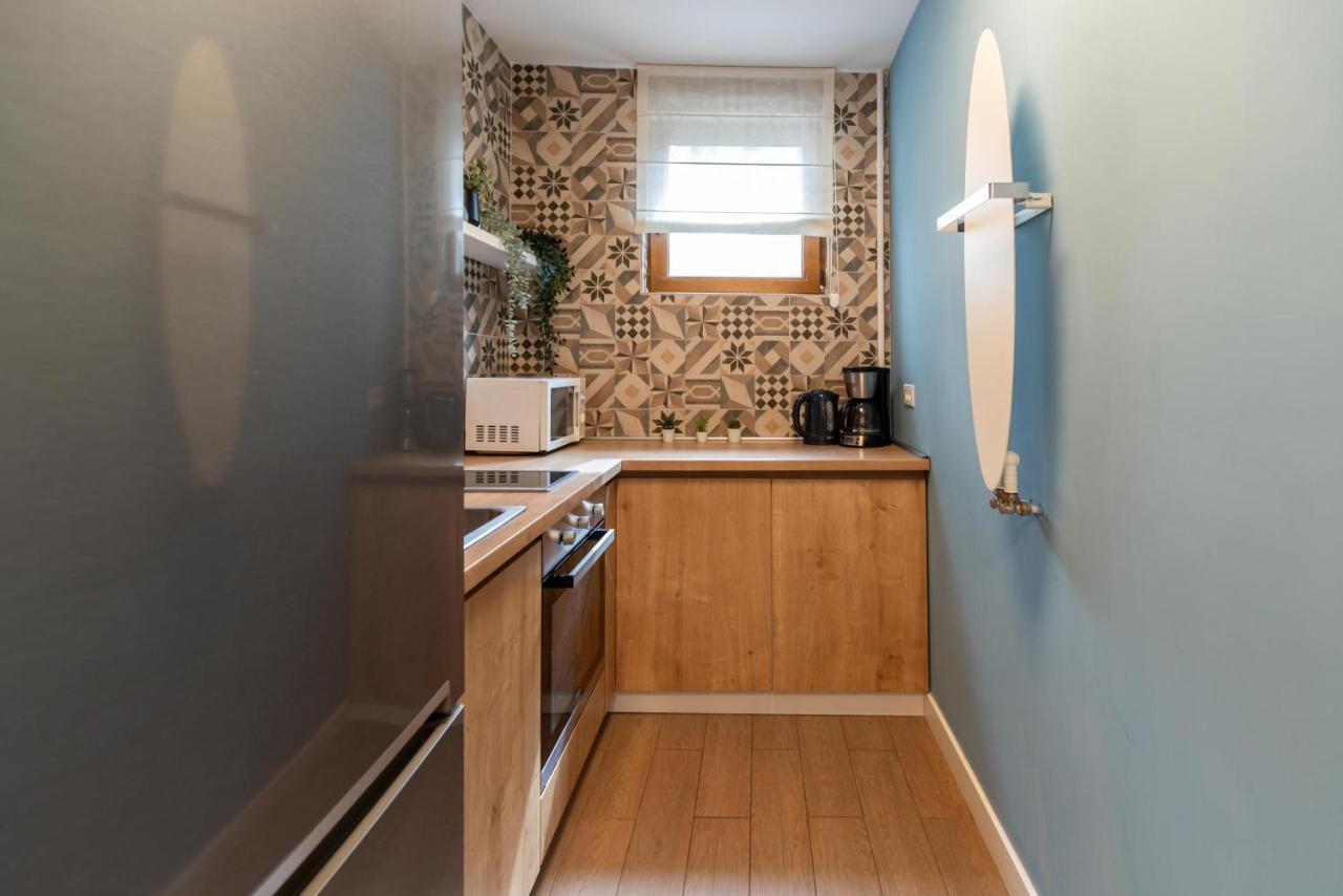 Downtown Retreat: Spacious 2-Br By Unirii Square Bukareszt Zewnętrze zdjęcie